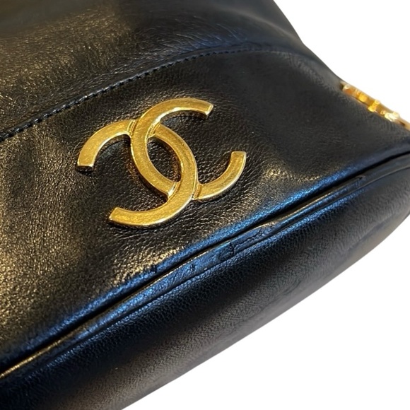 CHANEL Authentic Black Lambskin Leather CC 90s Mini Bucket Bag 24K Gold Hardware - Picture 9 of 14